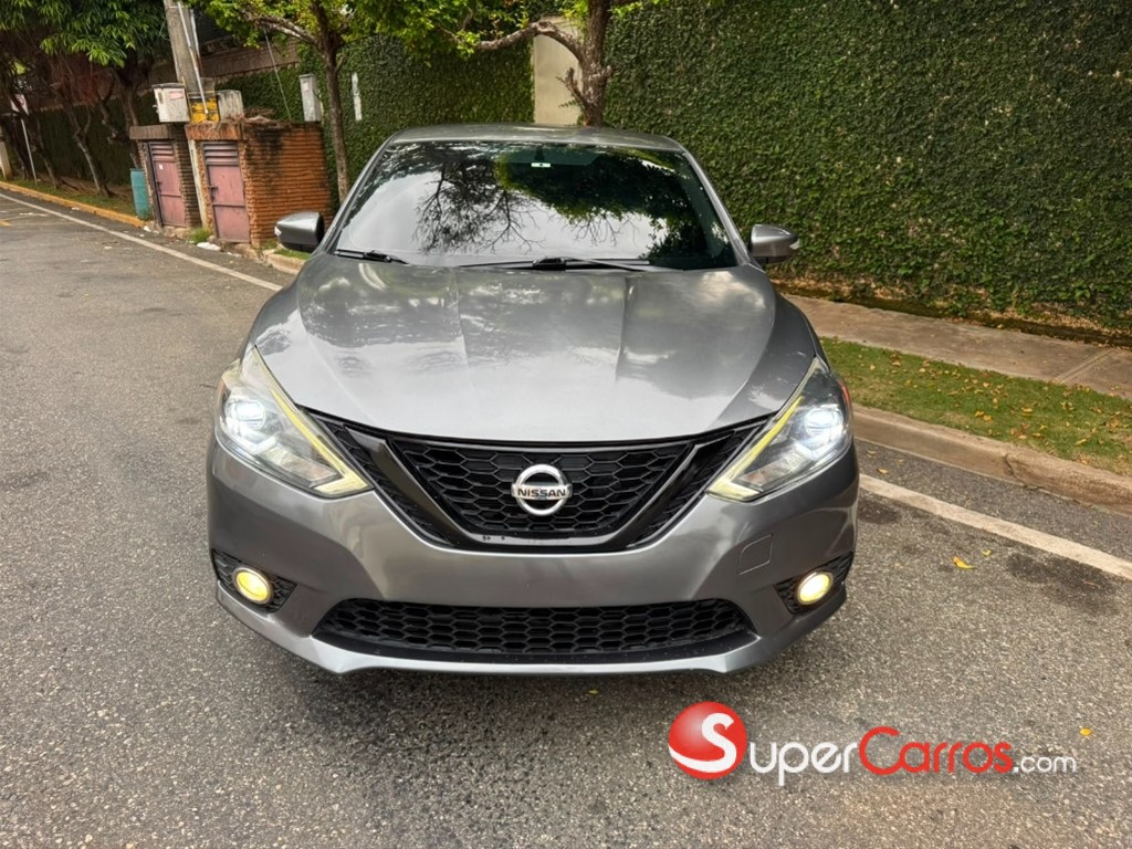 2017 Nissan Sentra SR — foto 6 / 8