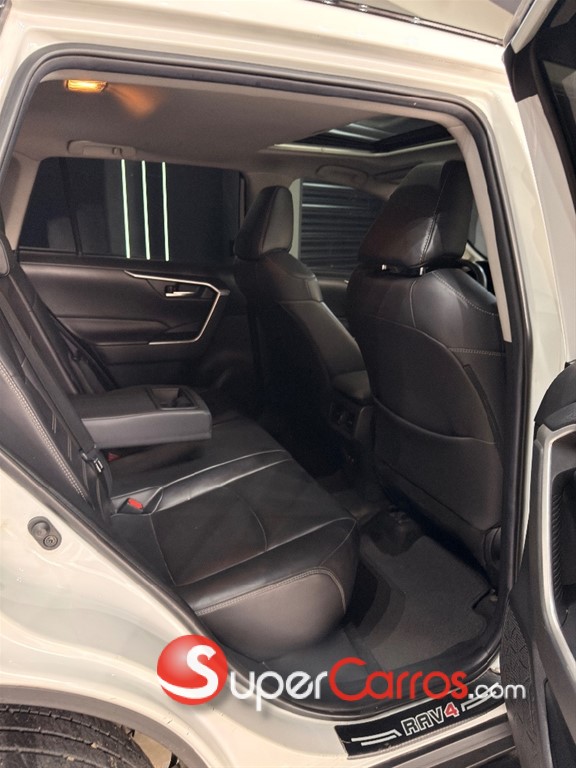 2020 Toyota RAV4 XLE Premium — foto 7 / 7