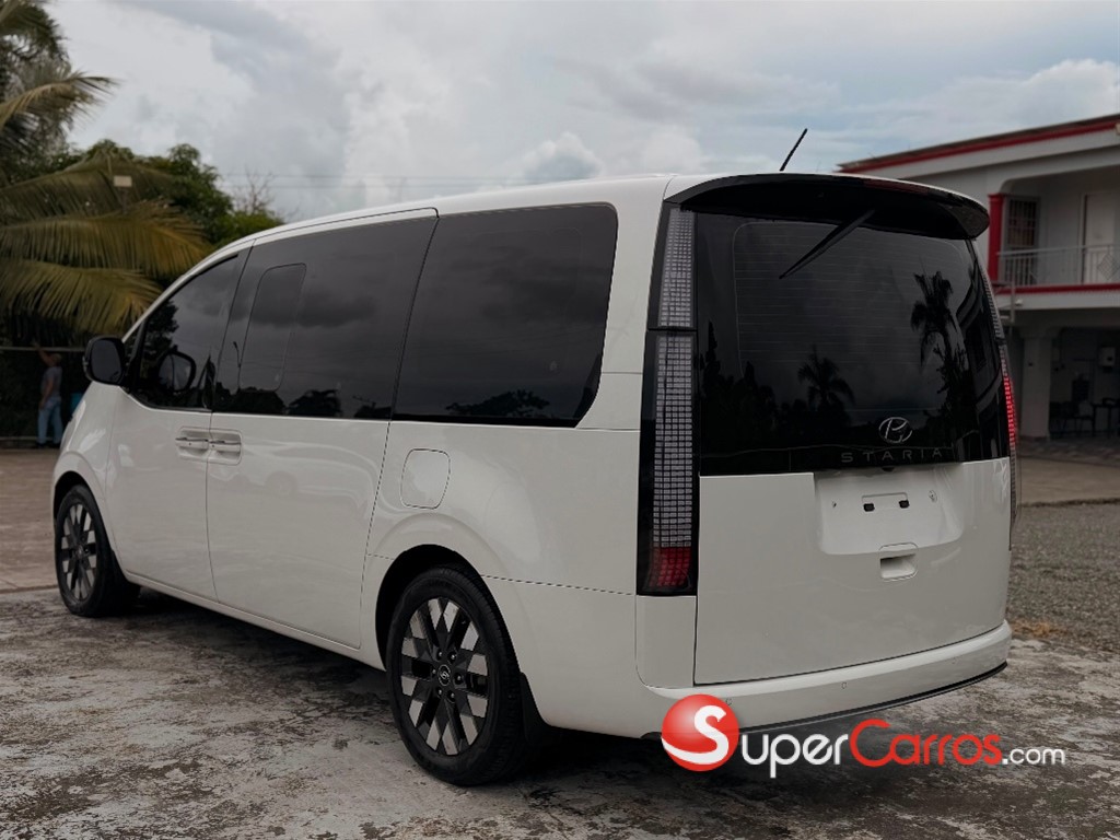 2022 Hyundai Staria — foto 6 / 12