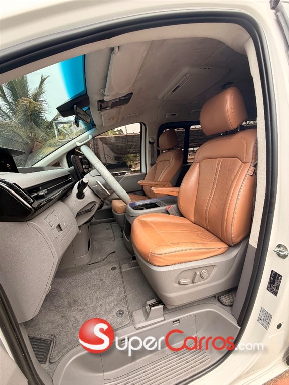 2022 Hyundai Staria — foto 7 / 12