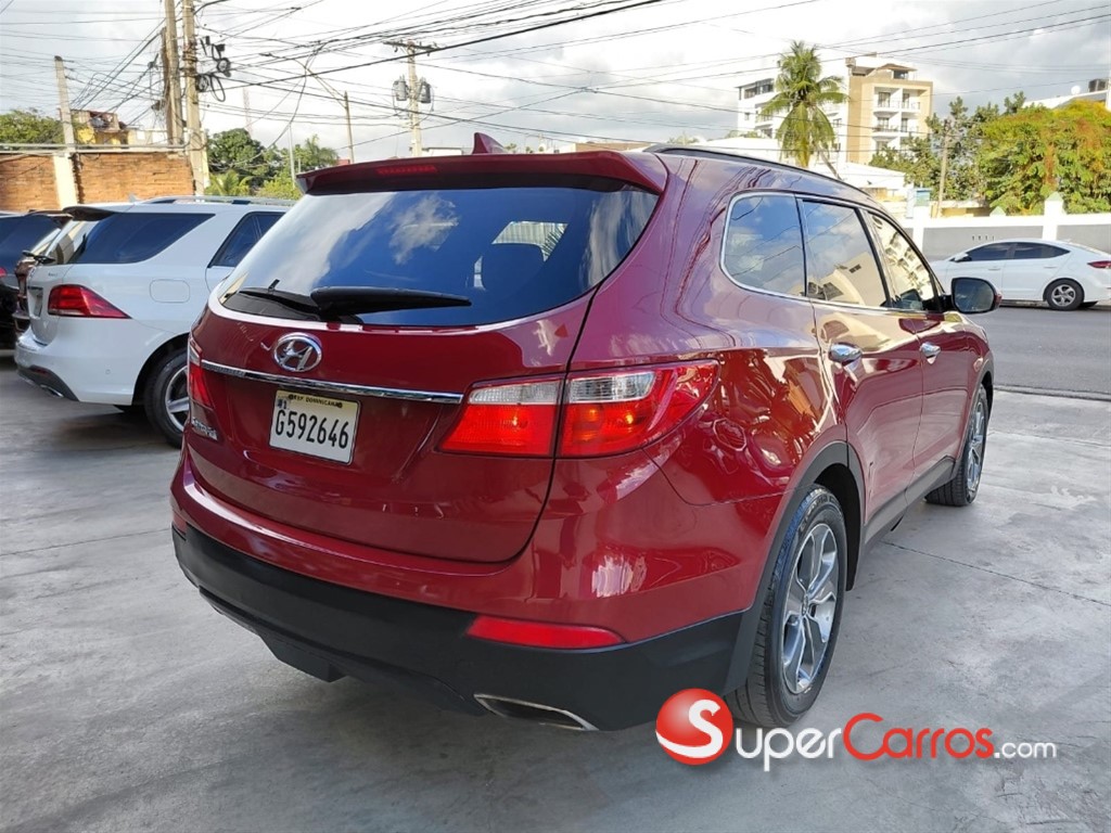 2016 Hyundai Santa Fe — foto 4 / 8