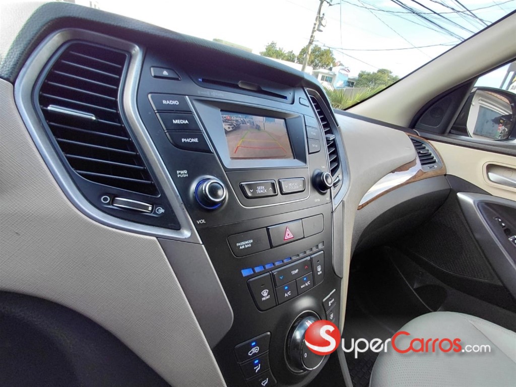 2016 Hyundai Santa Fe — foto 6 / 8