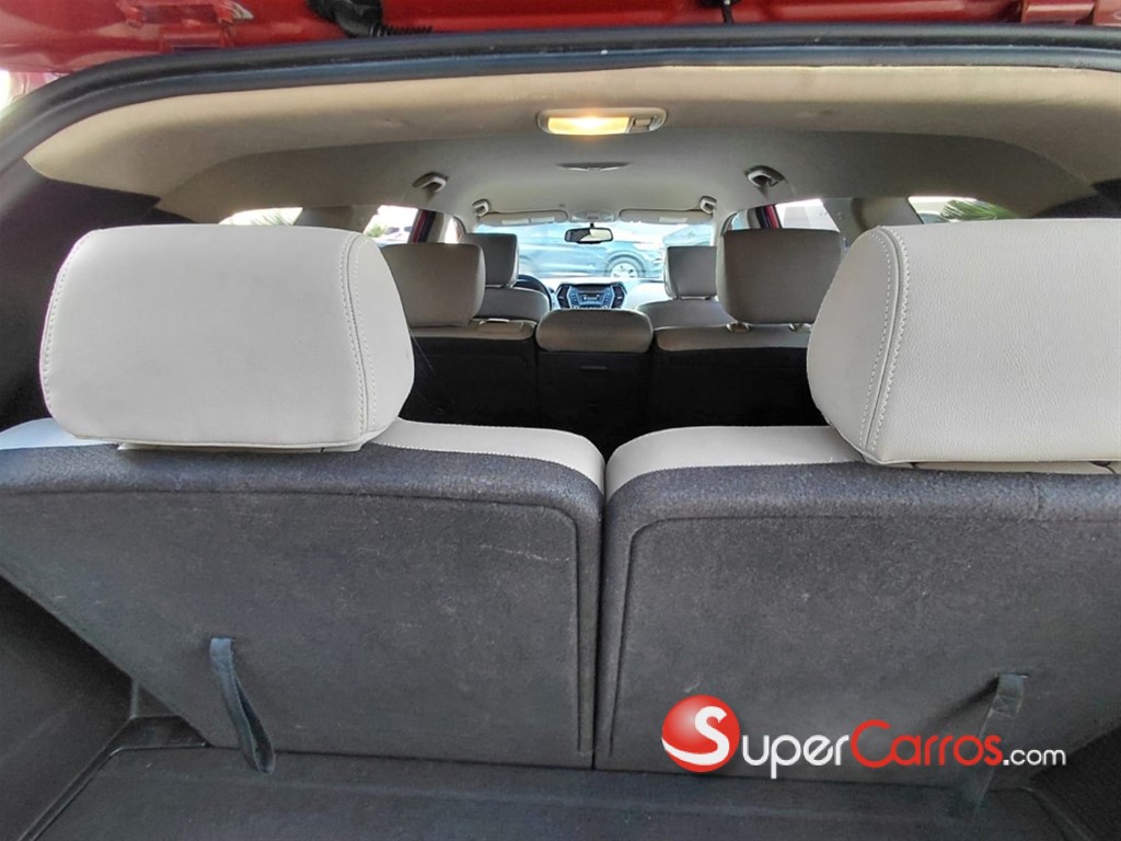 2016 Hyundai Santa Fe — foto 8 / 8