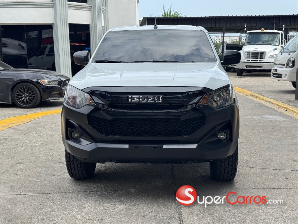 2026 Isuzu DMAX — foto 2 / 9