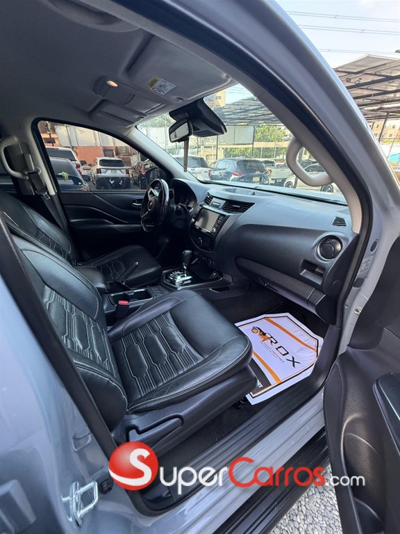 2024 Nissan Frontier Pro-4X — foto 2 / 9
