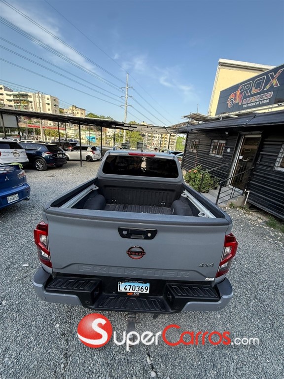 2024 Nissan Frontier Pro-4X — foto 8 / 9
