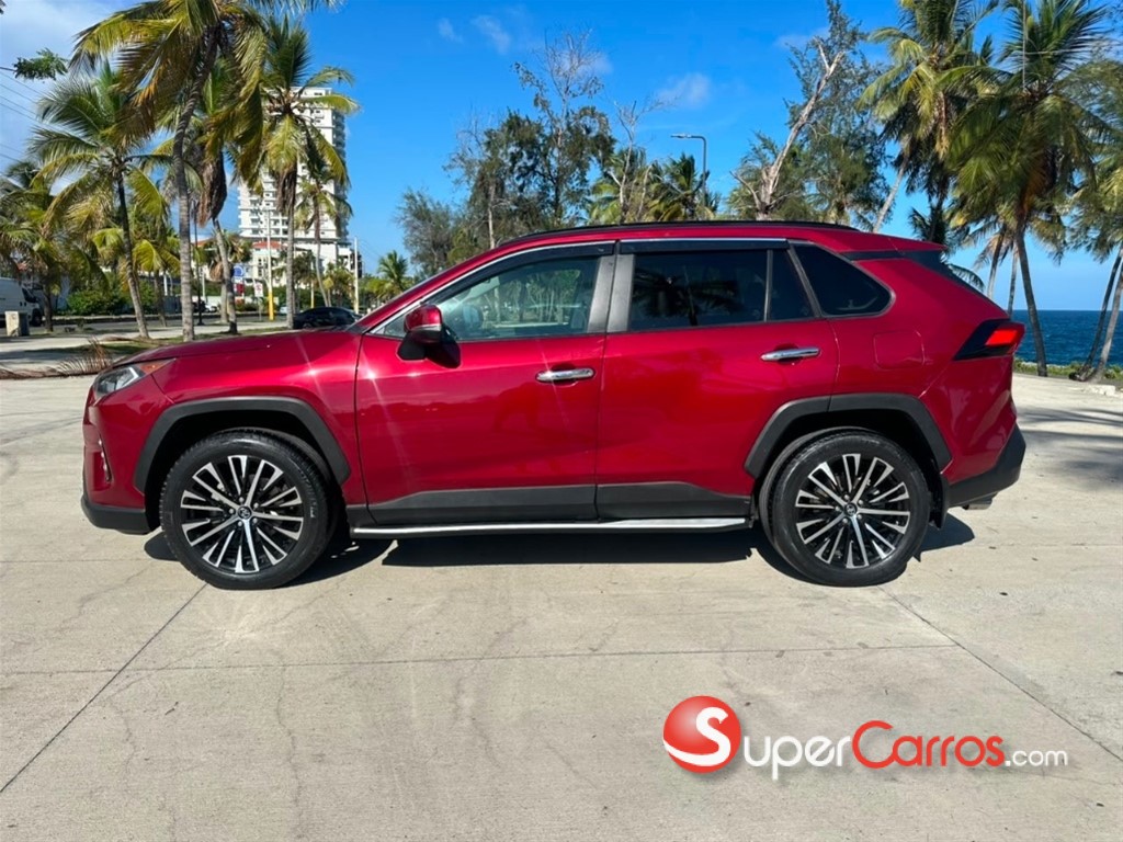 2021 Toyota RAV4 XLE Premium — foto 4 / 12