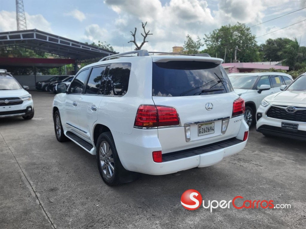 2011 Lexus LX 570 — foto 5 / 11
