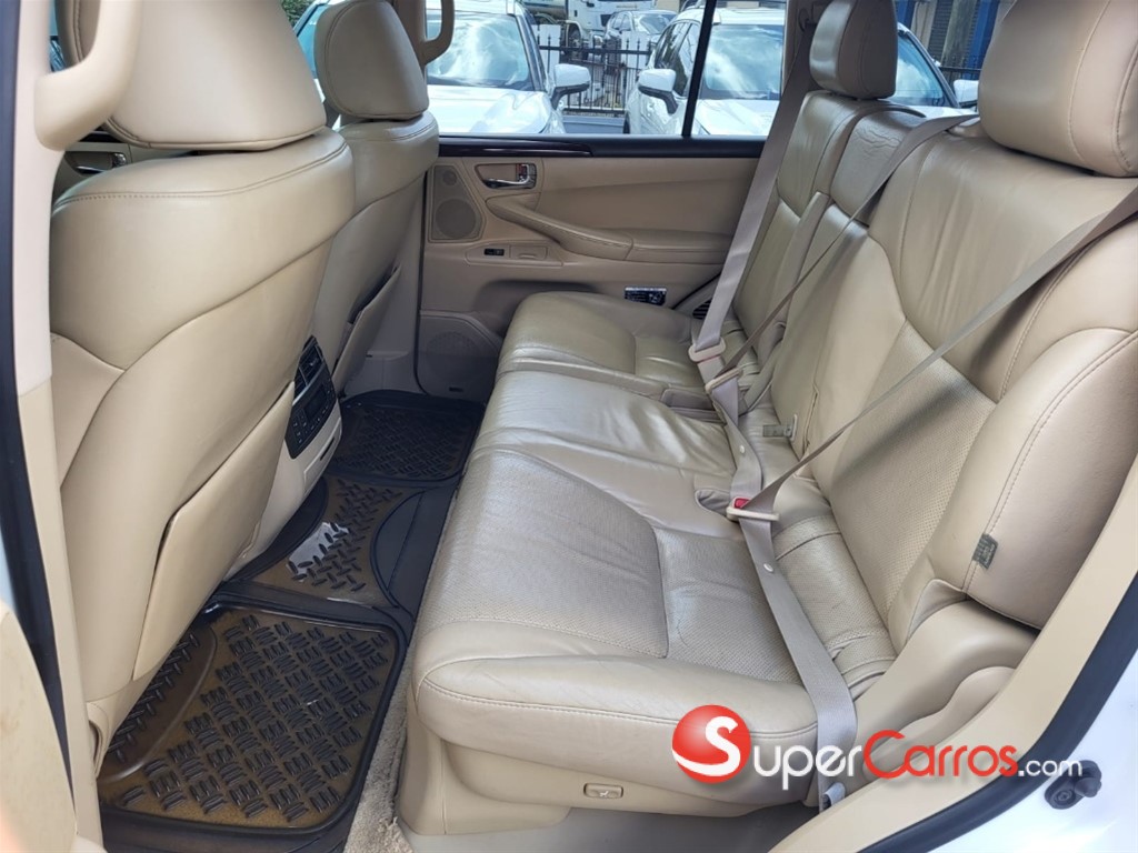 2011 Lexus LX 570 — foto 10 / 11