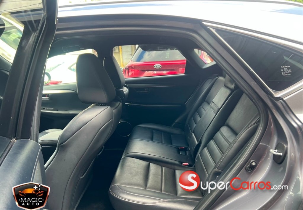 2020 Lexus NX 300 F Sport — foto 2 / 10