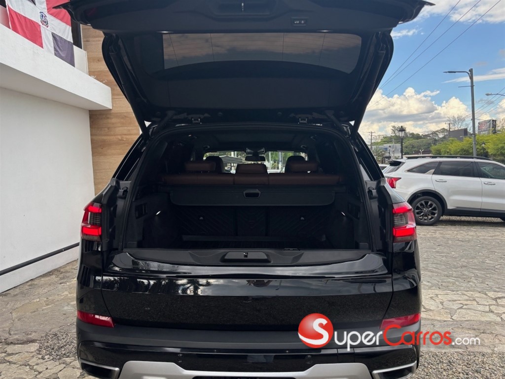 2020 BMW X 5 XDRIVE 40i — foto 6 / 12