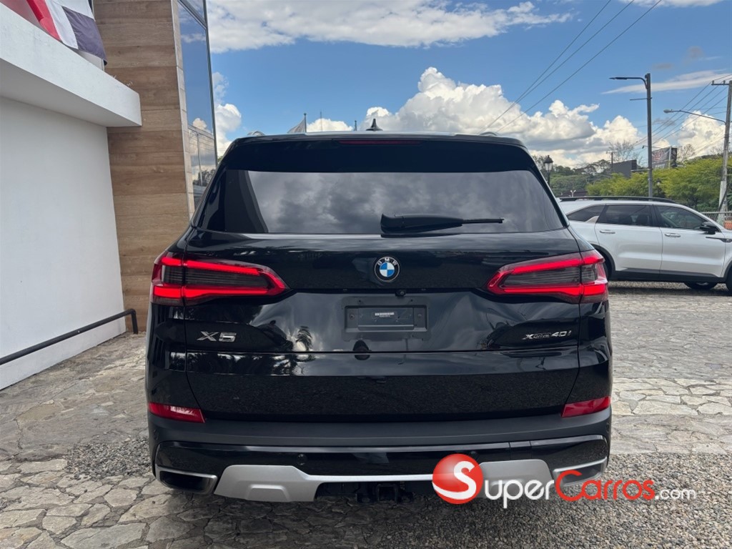 2020 BMW X 5 XDRIVE 40i — foto 7 / 12