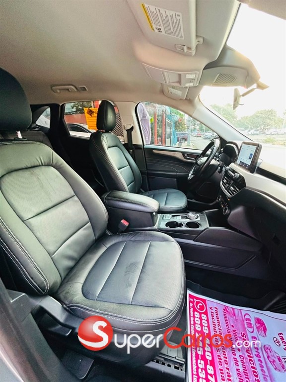 2022 Ford Escape SE — foto 4 / 12