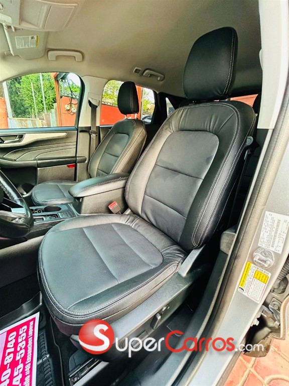 2022 Ford Escape SE — foto 5 / 12