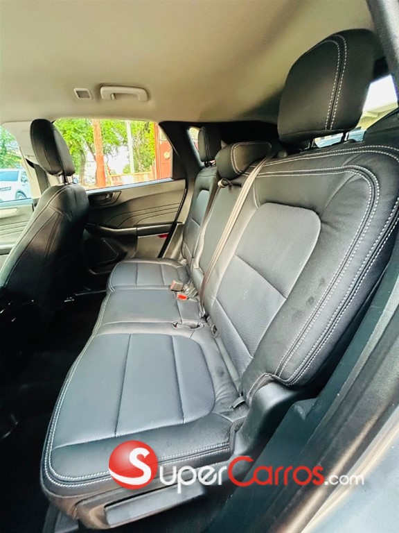 2022 Ford Escape SE — foto 8 / 12