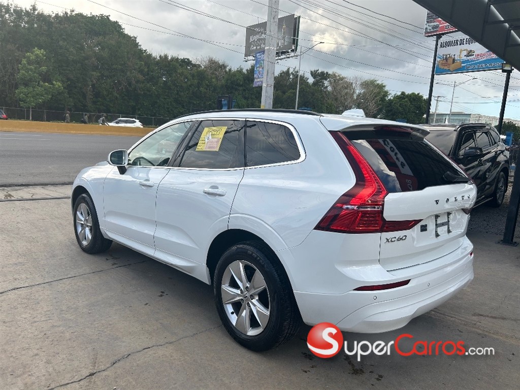 2022 Volvo XC60 — foto 6 / 12