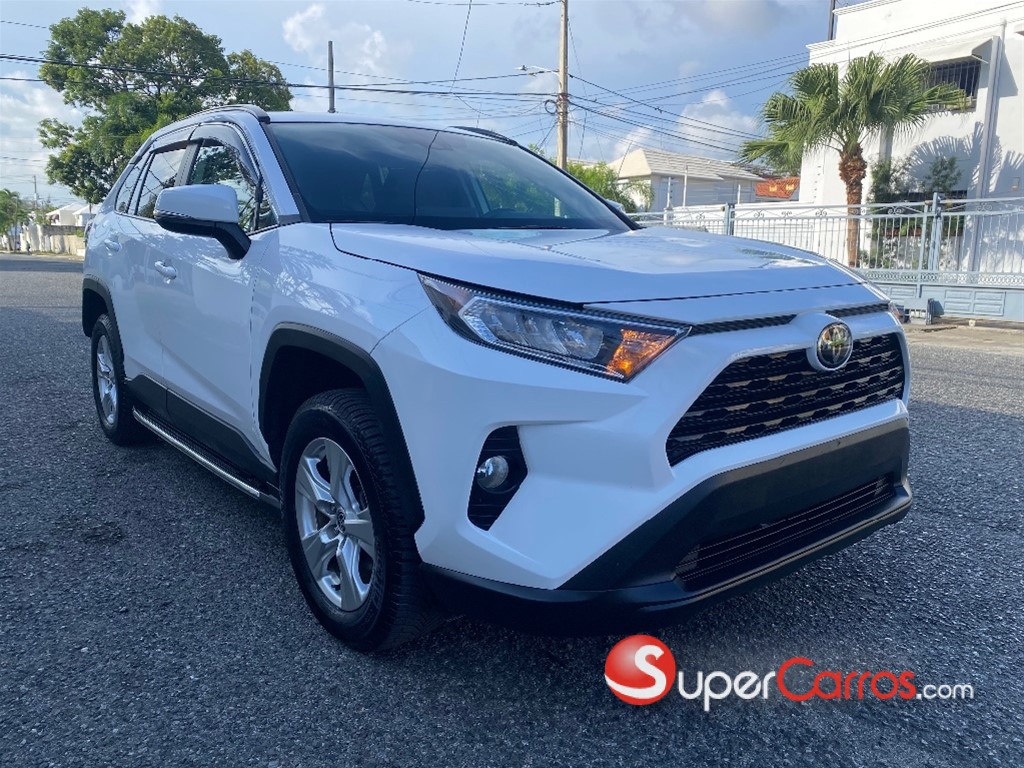 2021 Toyota RAV4 XLE