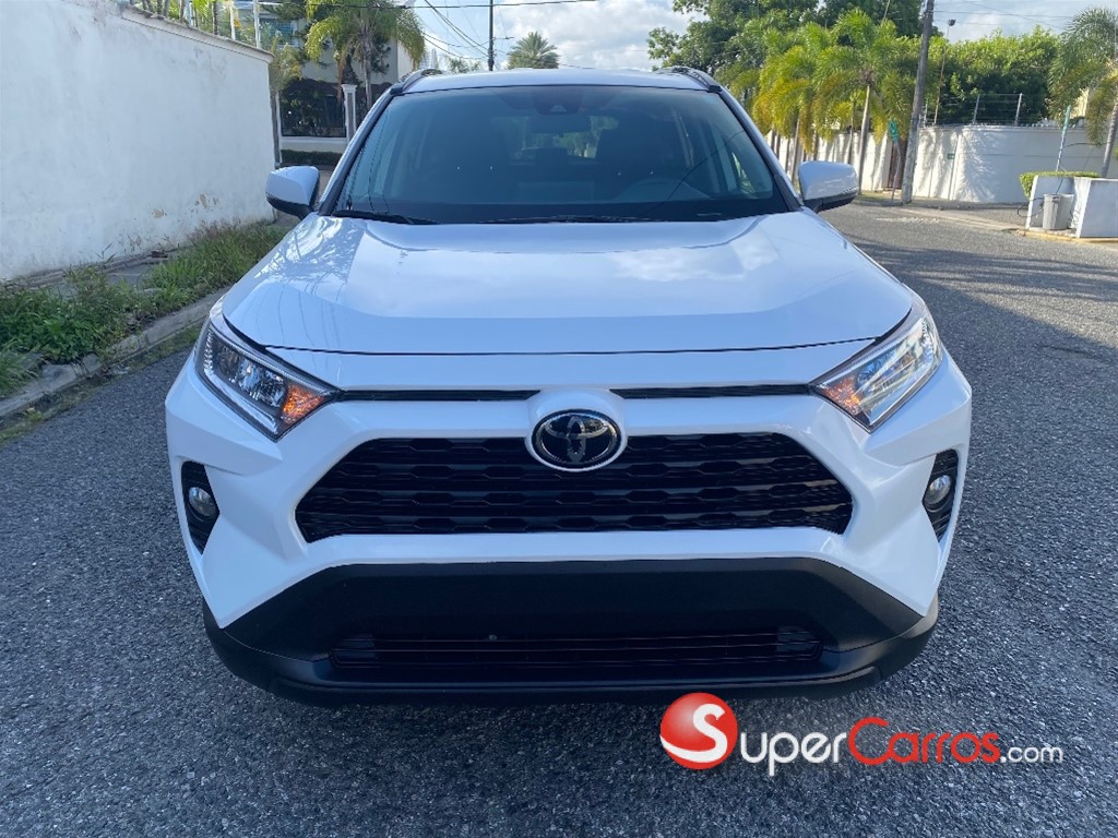 2021 Toyota RAV4 XLE — foto 3 / 12