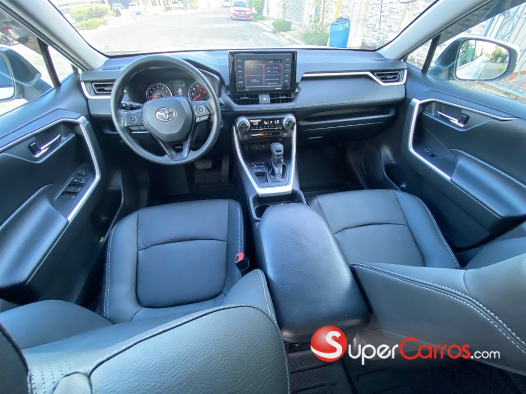 2021 Toyota RAV4 XLE — foto 8 / 12