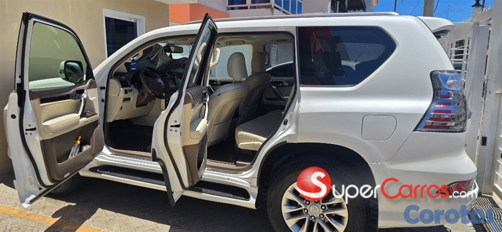 2017 Lexus GX 460 — foto 4 / 12
