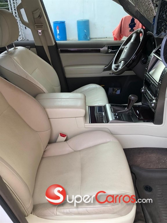 2017 Lexus GX 460 — foto 10 / 12