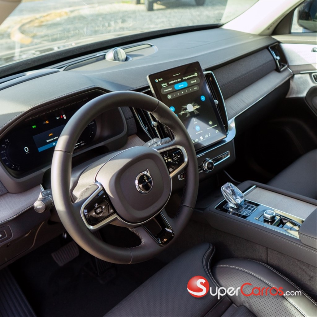 2026 Volvo XC90 ULTRA — foto 6 / 9