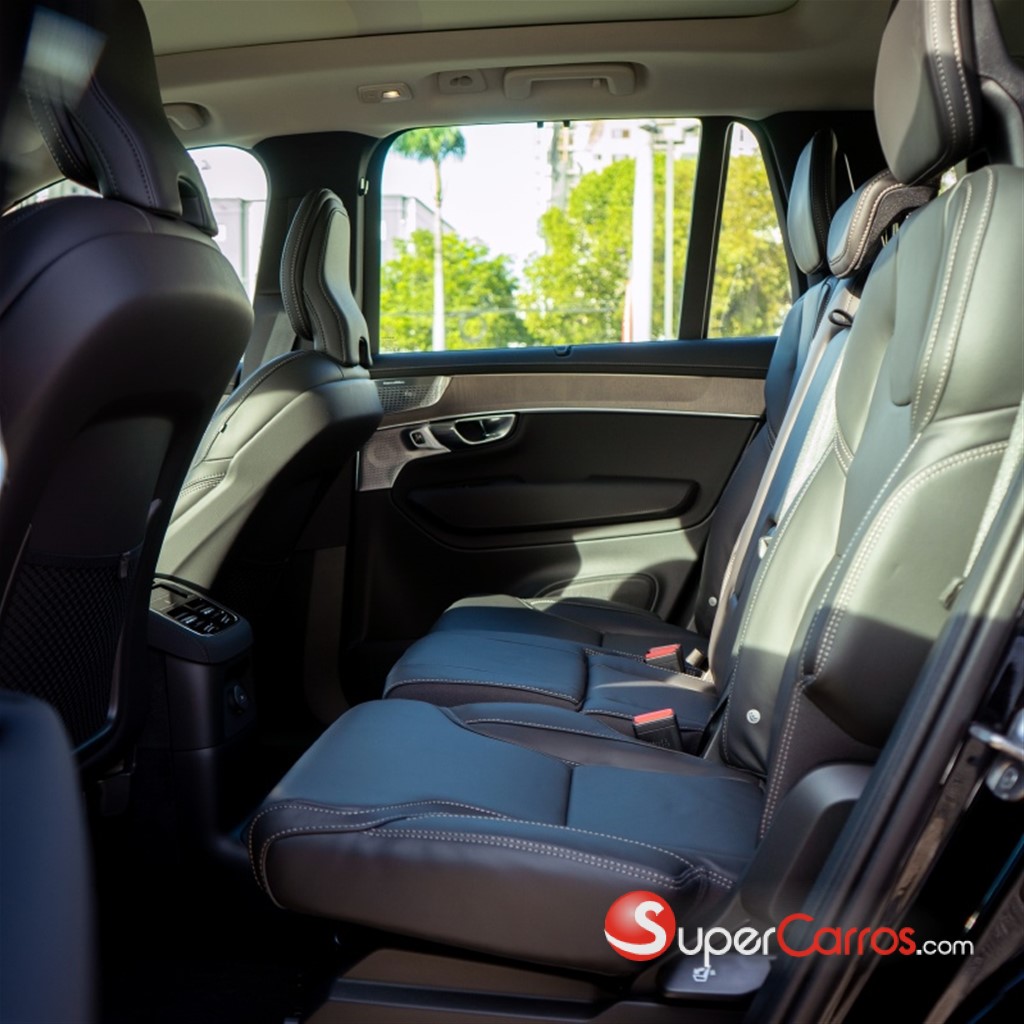 2026 Volvo XC90 ULTRA — foto 8 / 9