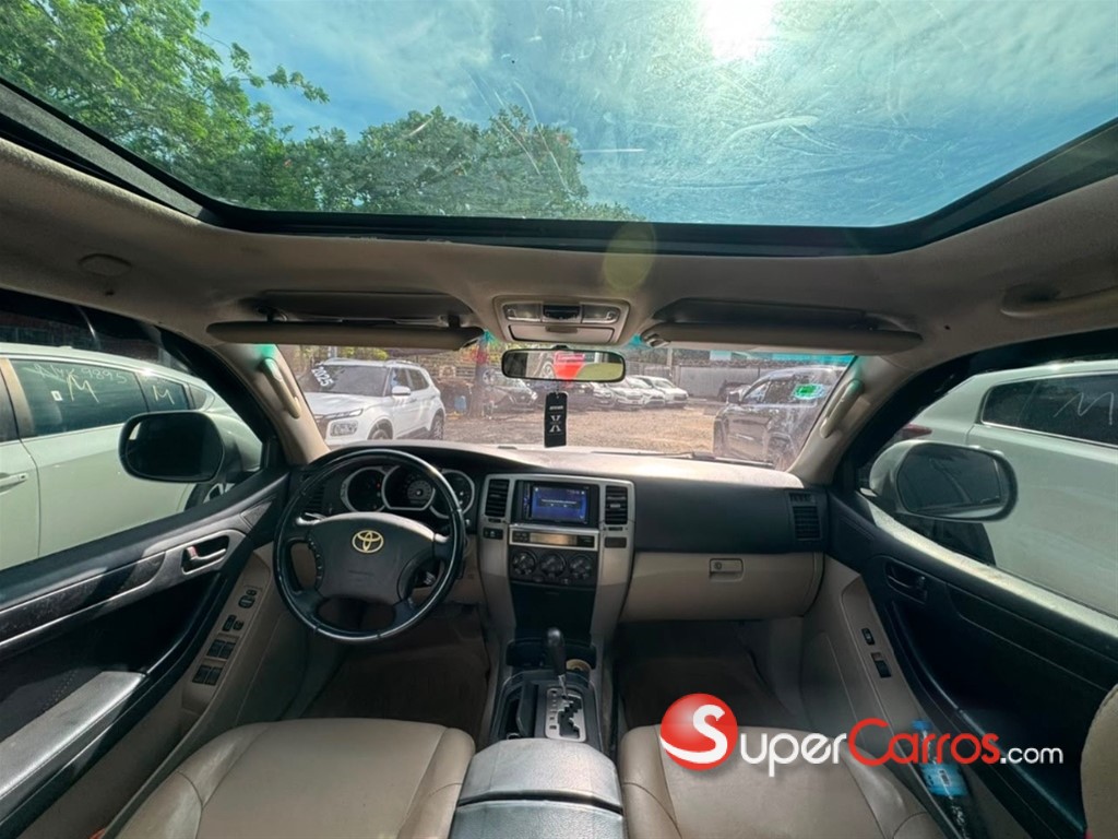 2005 Toyota 4 Runner — foto 7 / 11
