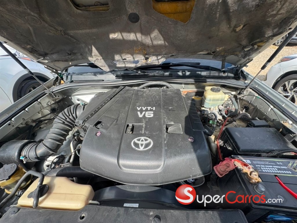 2005 Toyota 4 Runner — foto 10 / 11