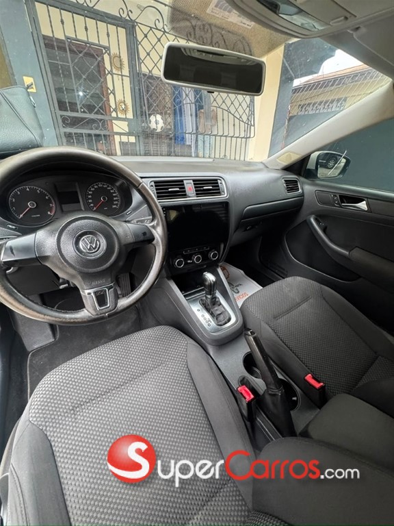 2011 Volkswagen Jetta — foto 10 / 11