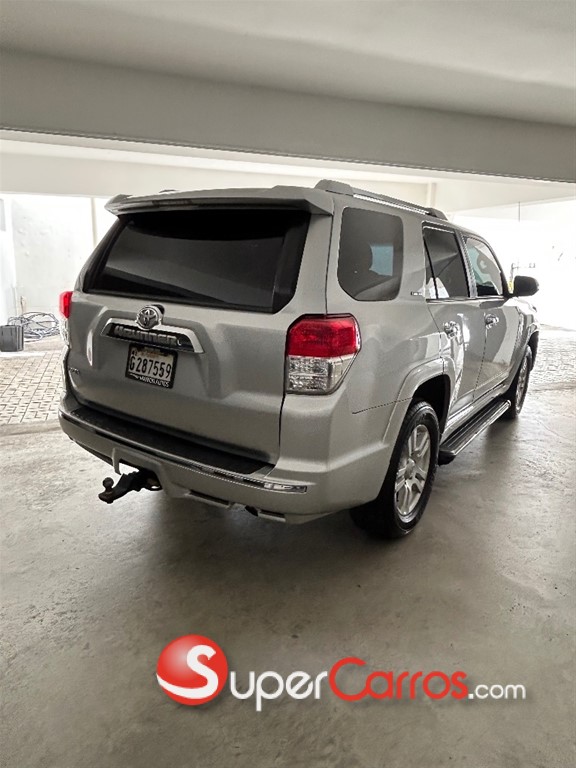 2013 Toyota 4 Runner Limited — foto 3 / 8