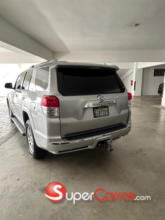 2013 Toyota 4 Runner Limited — foto 4 / 8