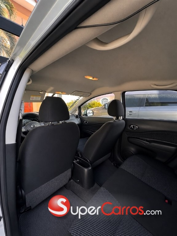 2014 Nissan Versa Note — foto 4 / 4