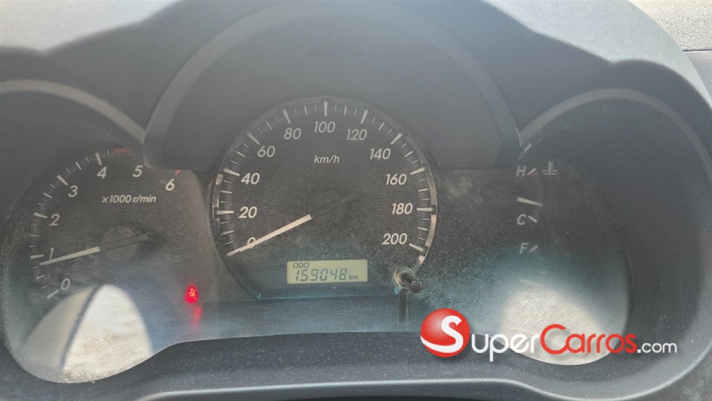 2015 Toyota Hilux — foto 10 / 11