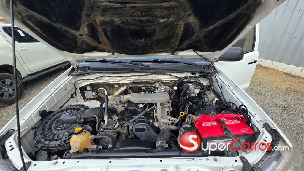 2015 Toyota Hilux — foto 11 / 11