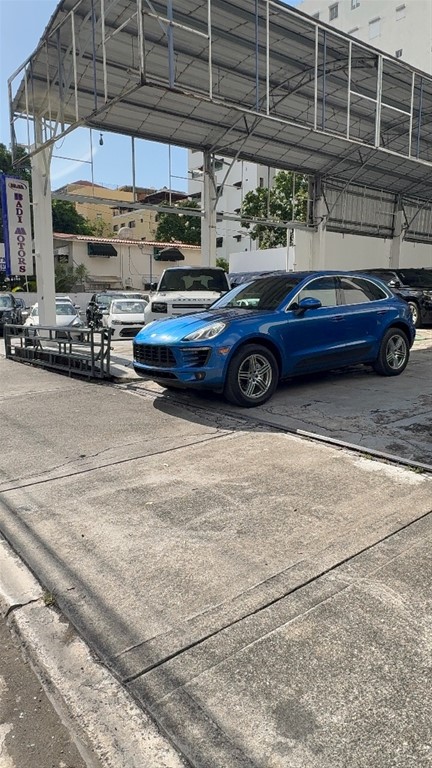 2016 Porsche Macan S