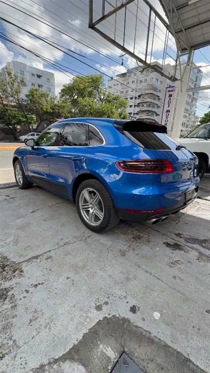 2016 Porsche Macan S — foto 4 / 9