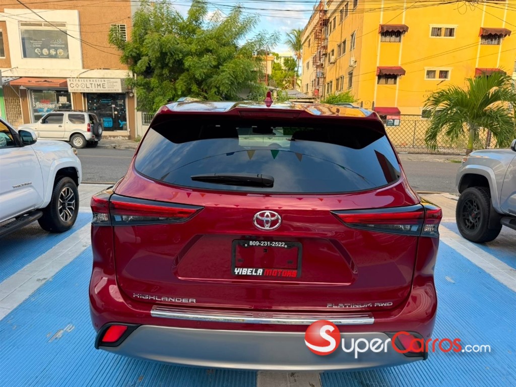 2022 Toyota Highlander Platinum — foto 6 / 12