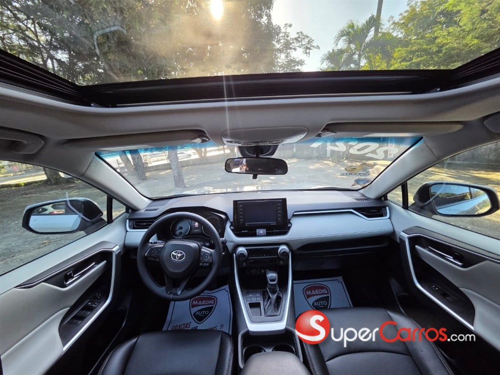 2021 Toyota RAV4 Limited Hybrid — foto 7 / 12