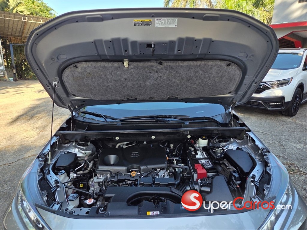 2021 Toyota RAV4 Limited Hybrid — foto 11 / 12