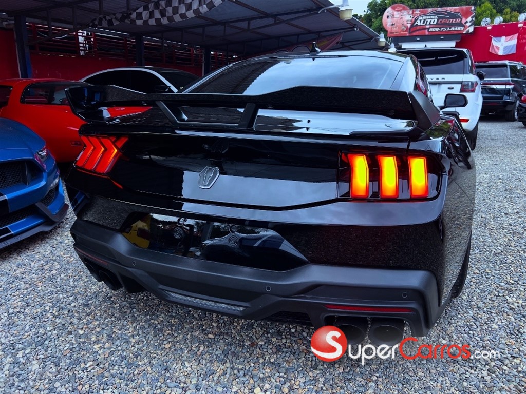 2024 Ford Mustang Dark Horse — foto 9 / 12