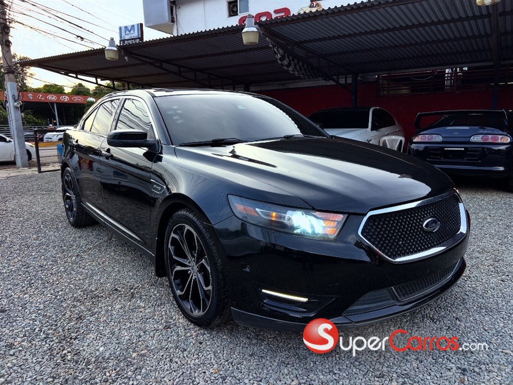 2013 Ford Taurus SHO