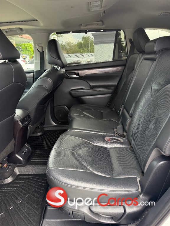 2022 Toyota Highlander Limited — foto 5 / 12