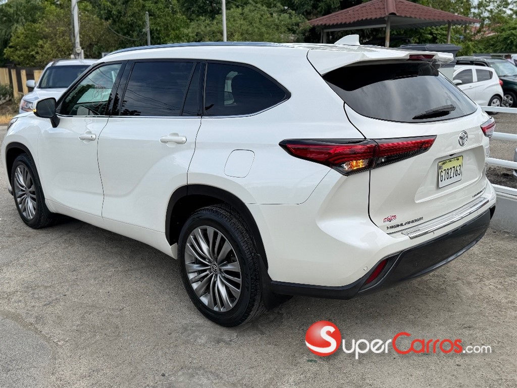 2022 Toyota Highlander Limited — foto 6 / 12