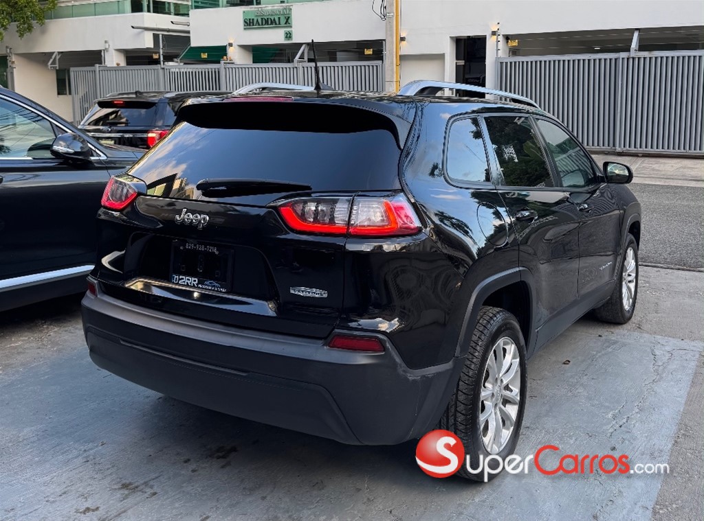 2021 Jeep Cherokee Latitude — foto 3 / 9