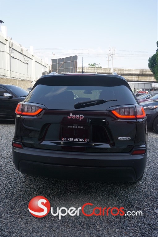 2020 Jeep Cherokee Latitude — foto 5 / 11