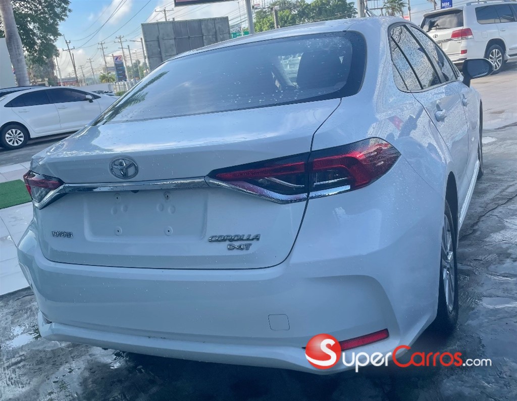 2024 Toyota Corolla D-4T — foto 8 / 9