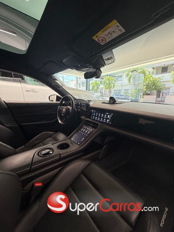2021 Porsche Taycan 4S — foto 11 / 12