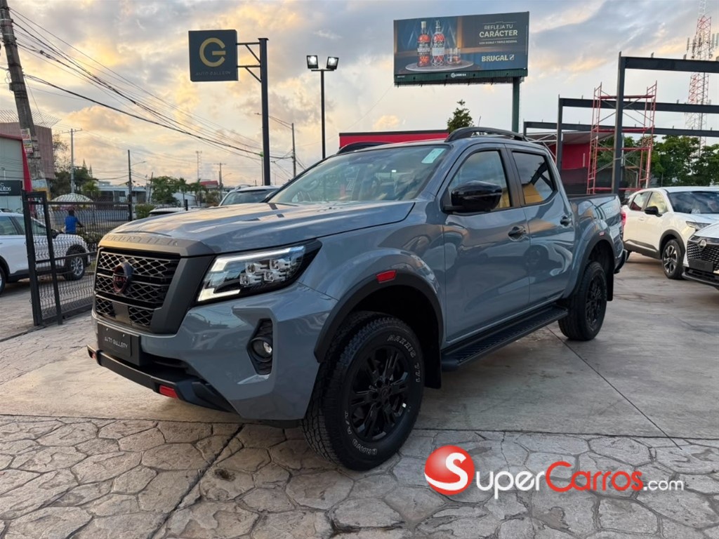 2027 Nissan Frontier Pro-4X — foto 4 / 12