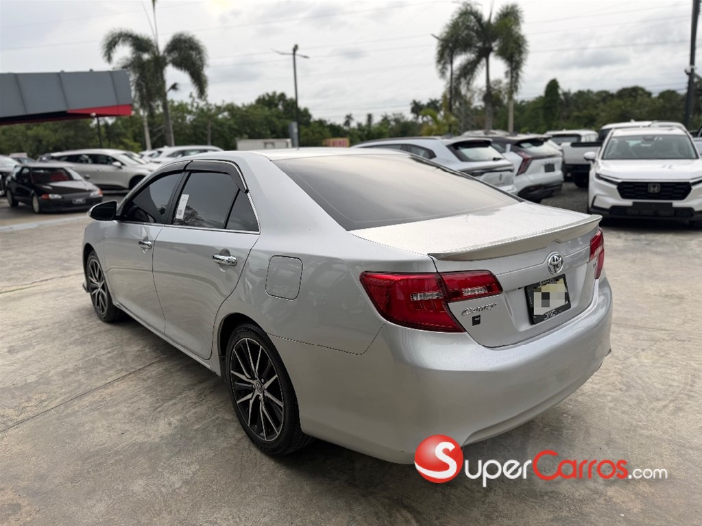 2014 Toyota Camry LE — foto 4 / 10